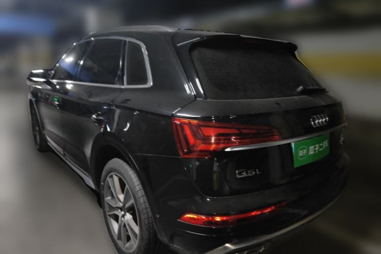 Used Audi Q5L 2022 45T Luxury Dynamic Model Rear Left 45 Deg
