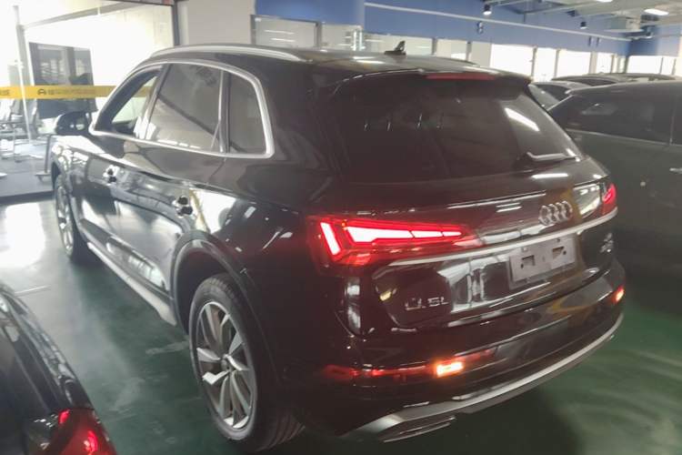 Used Audi Q5L 2022 Updated 40T Luxury Dynamic Edition Rear Left 45 Deg