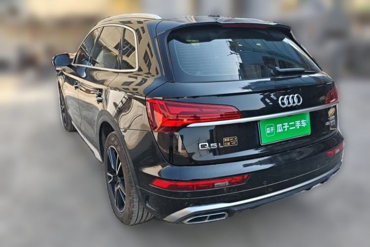 Used Audi Q5L 2022 40T Fashionable and Dynamic Model Rear Left 45 Deg