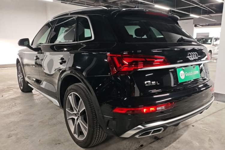 Used Audi Q5L 2022 45T Luxury Dynamic Model Rear Left 45 Deg