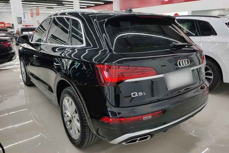 Used Audi Q5L 2022 40T Luxury Dynamic Model Rear Left 45 Deg