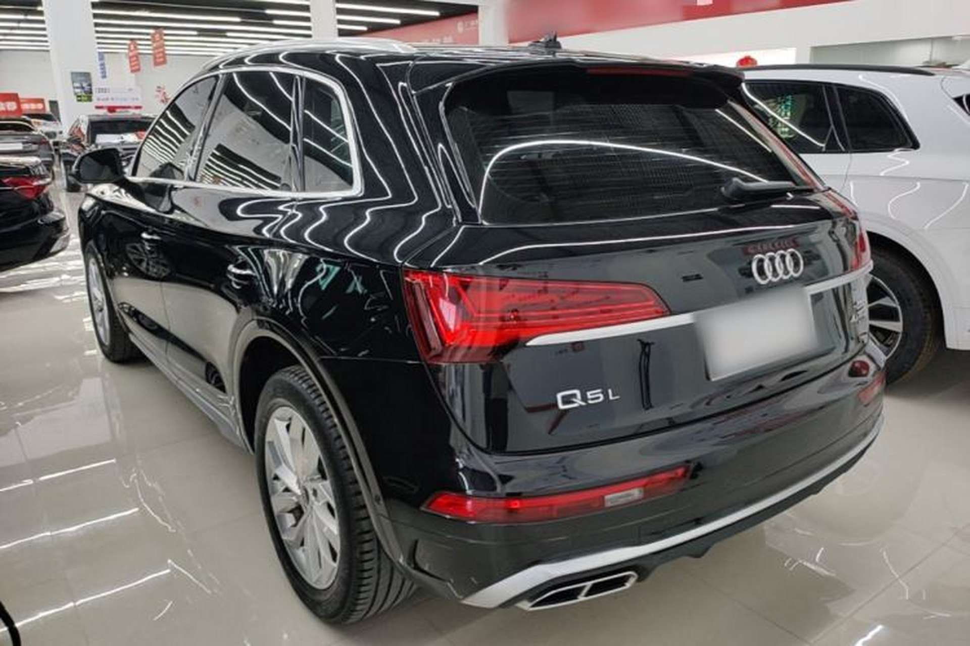 Used Audi Q5L 2022 40T Luxury Dynamic Model Rear Left 45 Deg