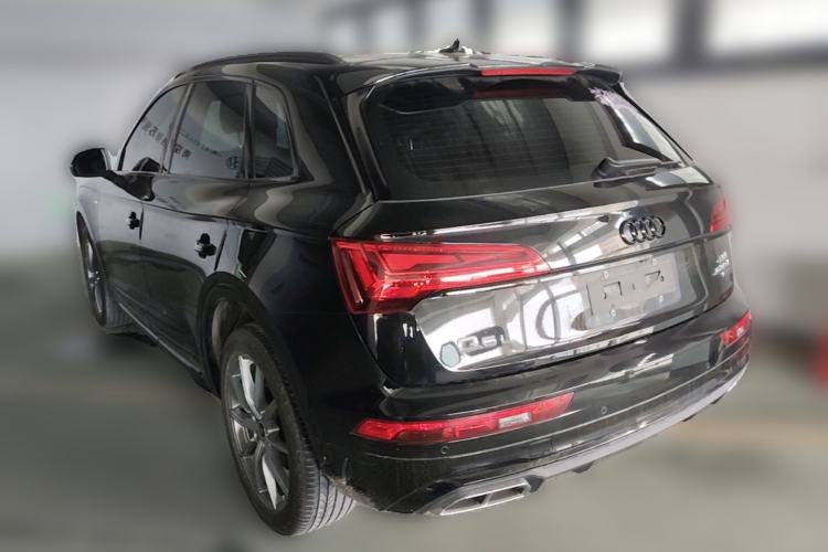 Used Audi Q5L 2022 40T Fashionable and Dynamic Model Rear Left 45 Deg