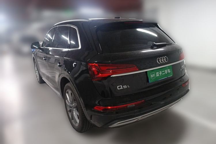 Used Audi Q5L 2022 40T Fashionable and Elegant Model Rear Left 45 Deg