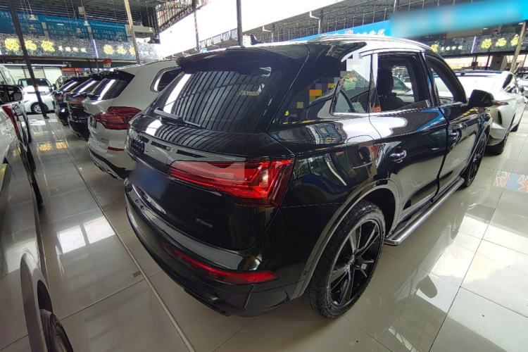 Used Audi Q5L 2022 45T Luxury Dynamic Model Rear Right 45 Deg