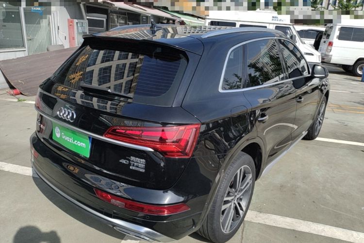 Used Audi Q5L 2022 40T Luxury Dynamic Model Rear Right 45 Deg