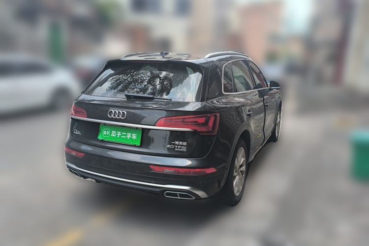 Used Audi Q5L 2022 40T Luxury Dynamic Model Rear Right 45 Deg