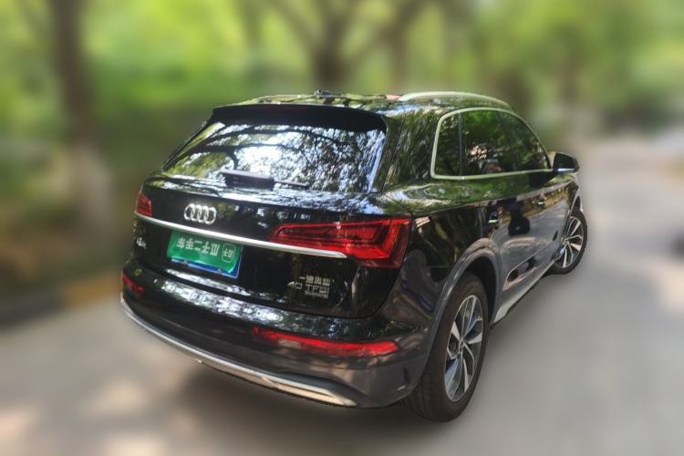 Used Audi Q5L 2022 40T Luxury Elegant Model Rear Right 45 Deg