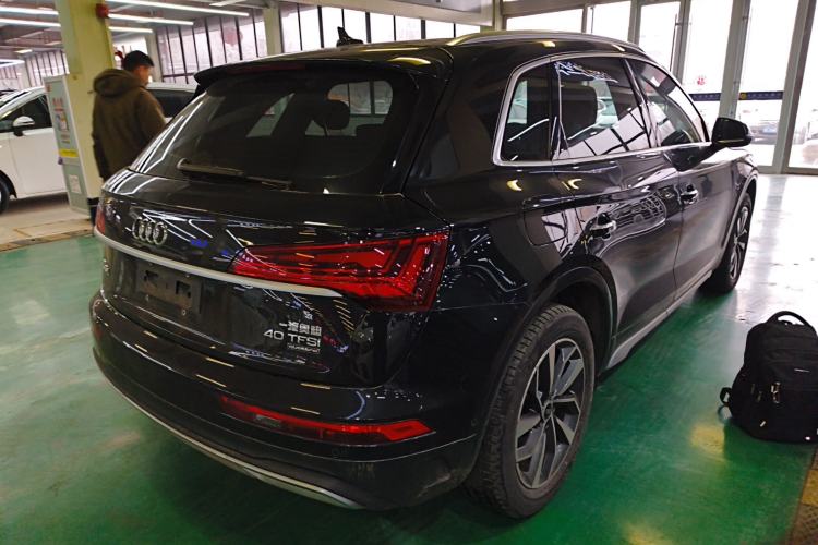 Used Audi Q5L 2022 Updated Version 40T Luxury Elegant Edition Rear Right 45 Deg