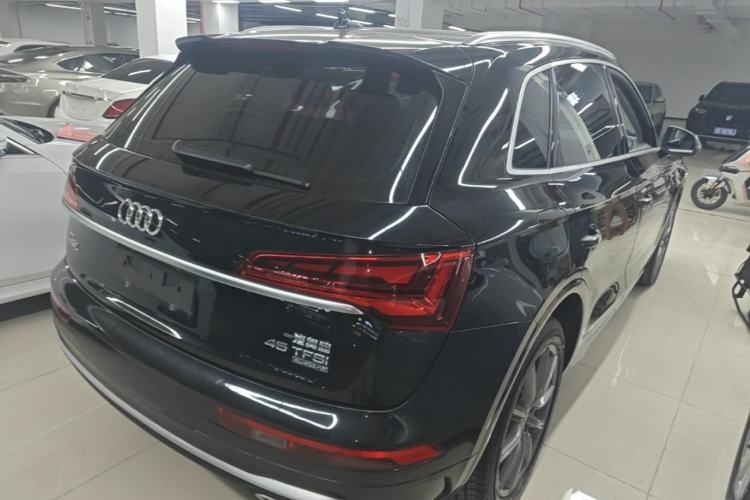 Used Audi Q5L 2022 40T Fashionable and Dynamic Model Rear Right 45 Deg