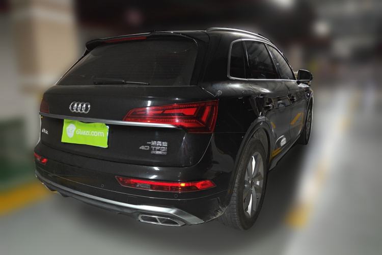 Used Audi Q5L 2022 40T Luxury Dynamic Model Rear Right 45 Deg