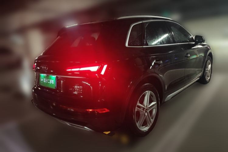 Used Audi Q5L 2022 40T Fashionable and Elegant Model Rear Right 45 Deg