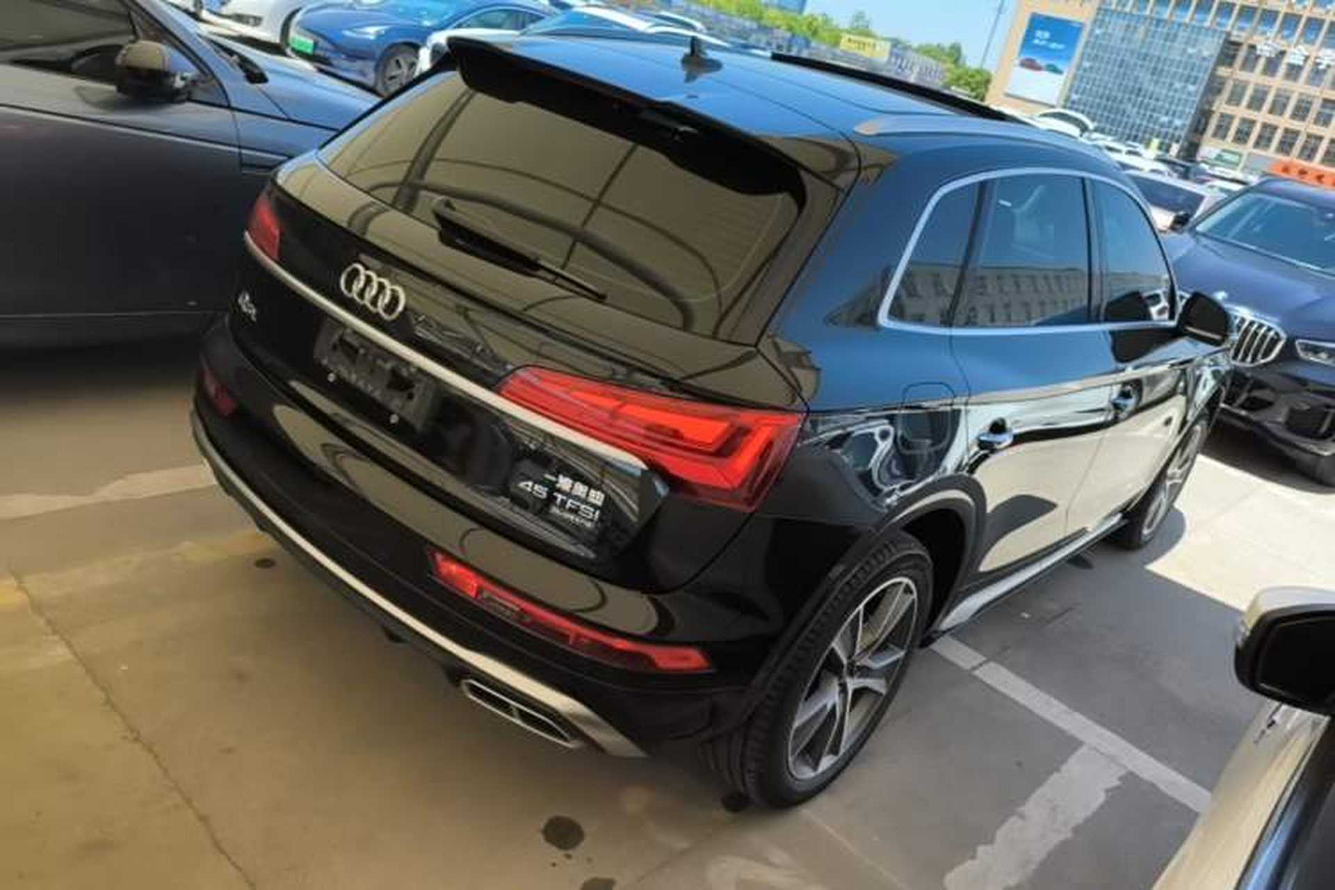 Used Audi Q5L 2022 Updated 45T Luxury Dynamic Version Rear Right 45 Deg