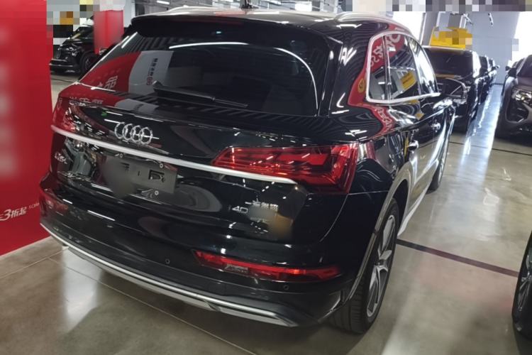 Used Audi Q5L 2022 40T Fashionable and Elegant Model Rear Right 45 Deg