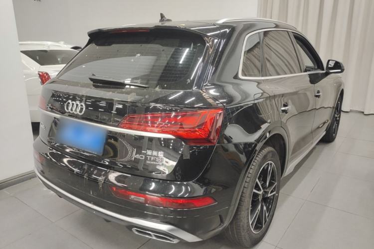 Used Audi Q5L 2022 40T Fashionable and Dynamic Model Rear Right 45 Deg