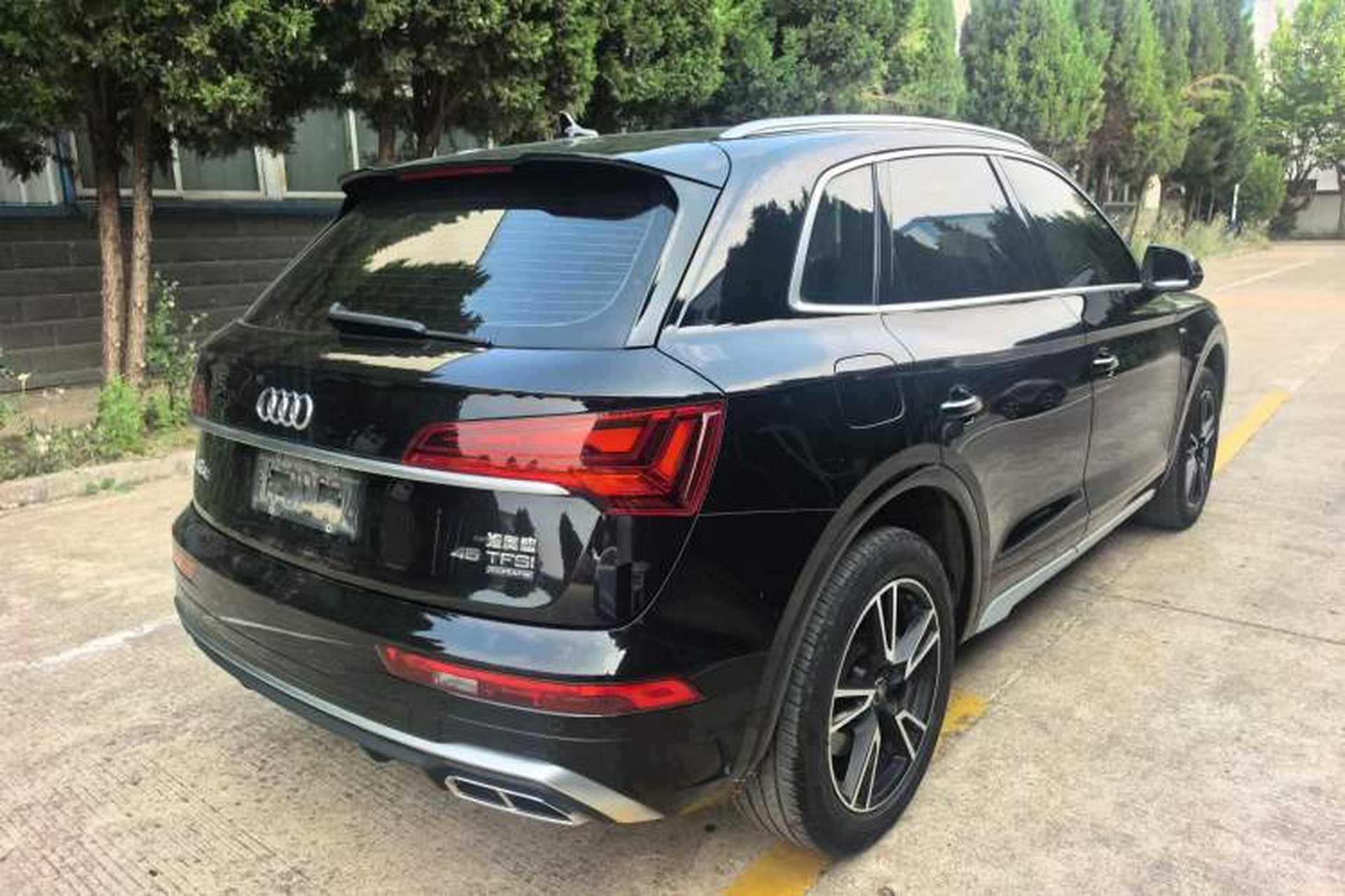 Used Audi Q5L 2022 40T Fashionable and Dynamic Model Rear Right 45 Deg