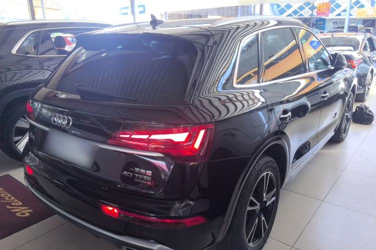 Used Audi Q5L 2022 40T Fashionable and Dynamic Model Rear Right 45 Deg