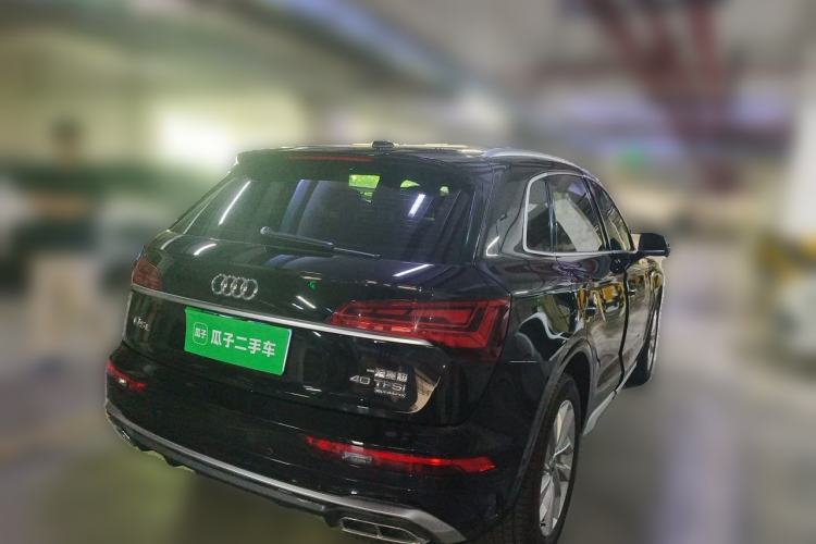 Used Audi Q5L 2022 40T Luxury Dynamic Model Rear Right 45 Deg