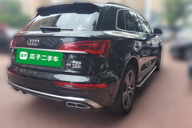 Used Audi Q5L 2022 45T Luxury Dynamic Model Rear Right 45 Deg