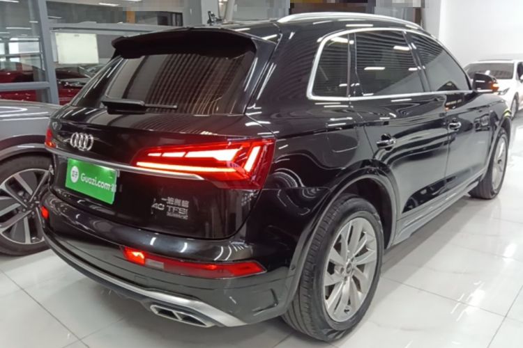 Used Audi Q5L 2022 40T Fashionable and Dynamic Model Rear Right 45 Deg