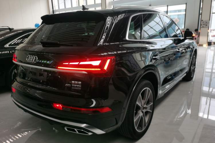 Used Audi Q5L 2022 Updated 45T Luxury Dynamic Version Rear Right 45 Deg