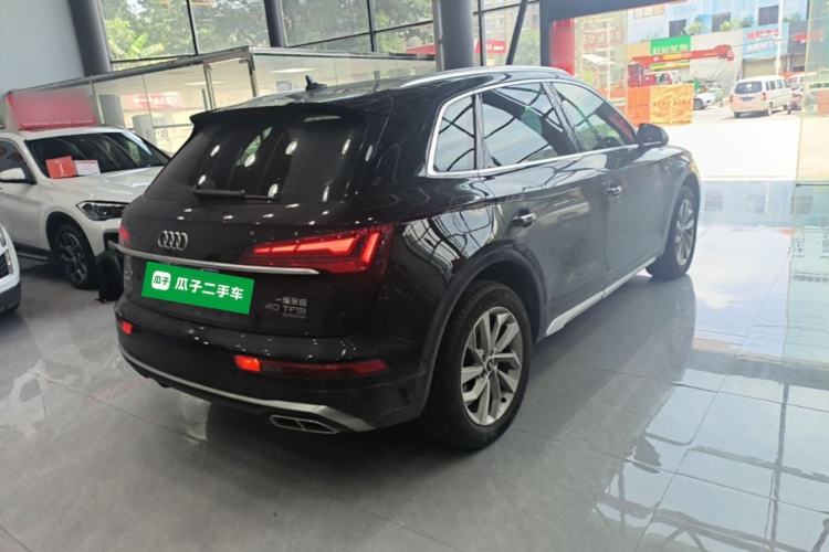 Used Audi Q5L 2022 40T Luxury Dynamic Model Rear Right 45 Deg