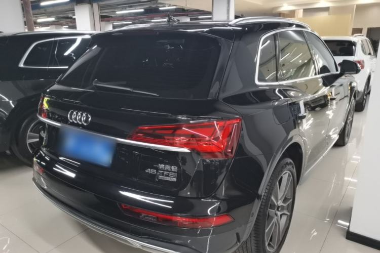 Used Audi Q5L 2022 Updated Version 45T Luxury Prestige Edition Rear Right 45 Deg