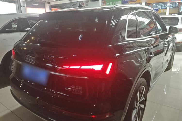 Used Audi Q5L 2022 Updated Version 40T Luxury Elegant Edition Rear Right 45 Deg