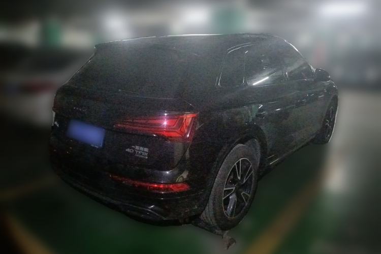 Used Audi Q5L 2022 40T Fashionable and Dynamic Model Rear Right 45 Deg