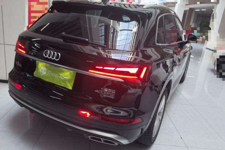 Used Audi Q5L 2022 40T Luxury Dynamic Model Rear Right 45 Deg