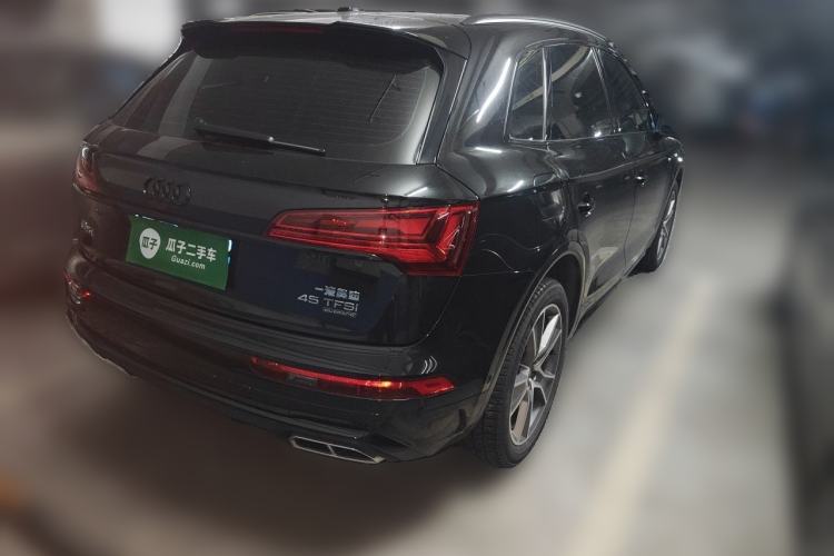 Used Audi Q5L 2022 45T Luxury Dynamic Model Rear Right 45 Deg