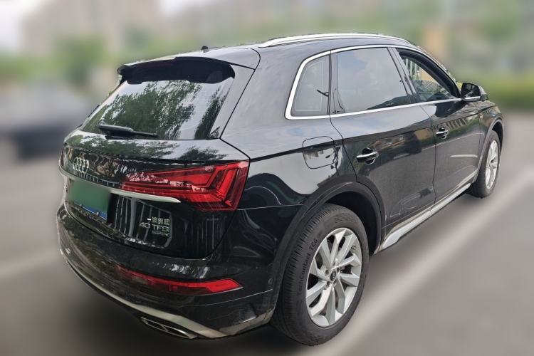 Used Audi Q5L 2022 40T Luxury Dynamic Model Rear Right 45 Deg