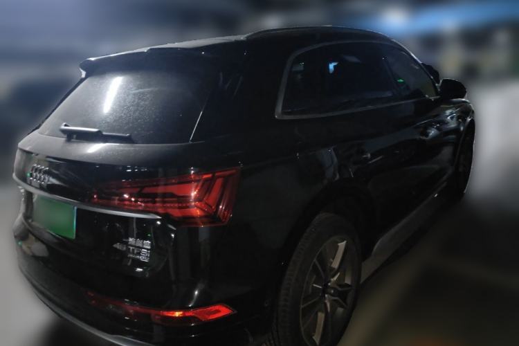 Used Audi Q5L 2022 45T Luxury Dynamic Model Rear Right 45 Deg