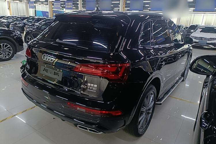Used Audi Q5L 2022 40T Fashionable and Dynamic Model Rear Right 45 Deg
