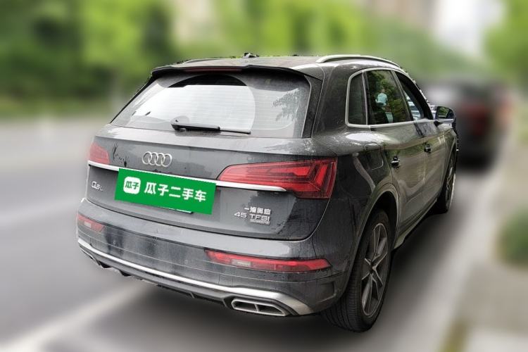Used Audi Q5L 2022 45T Luxury Dynamic Model Rear Right 45 Deg