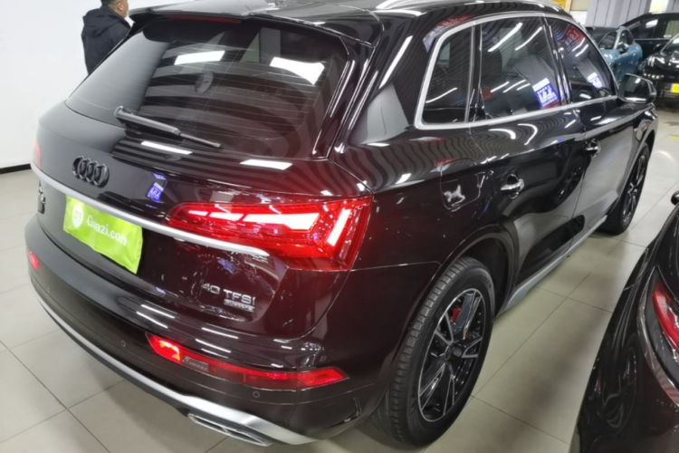Used Audi Q5L 2022 40T Fashionable and Dynamic Model Rear Right 45 Deg
