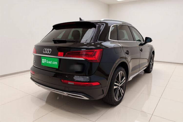 Used Audi Q5L 2022 40T Fashionable and Elegant Model Rear Right 45 Deg