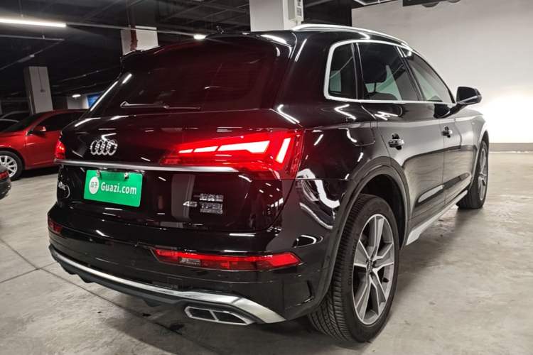 Used Audi Q5L 2022 45T Luxury Dynamic Model Rear Right 45 Deg