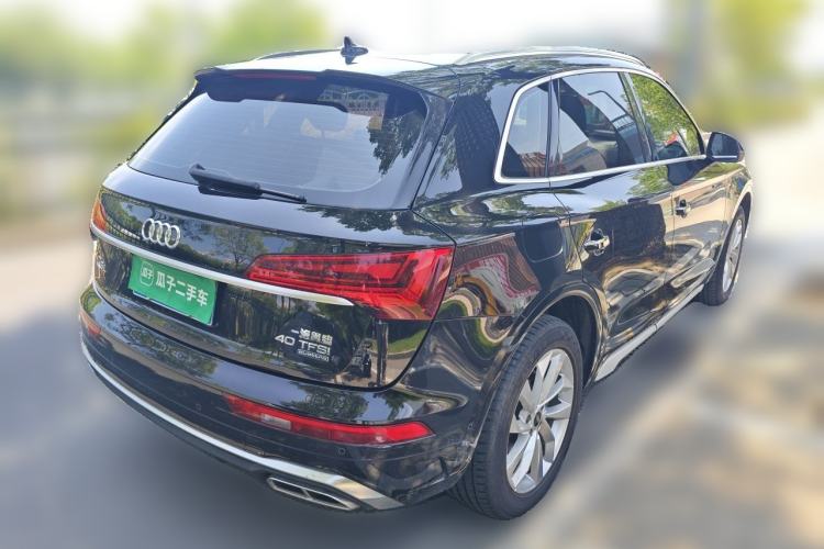Used Audi Q5L 2022 40T Luxury Dynamic Model Rear Right 45 Deg