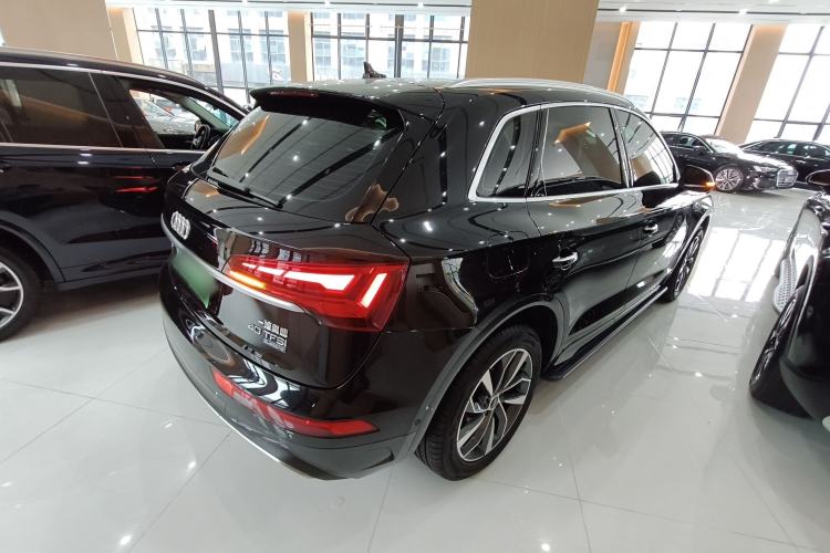Used Audi Q5L 2022 Updated Version 40T Luxury Elegant Edition Rear Right 45 Deg