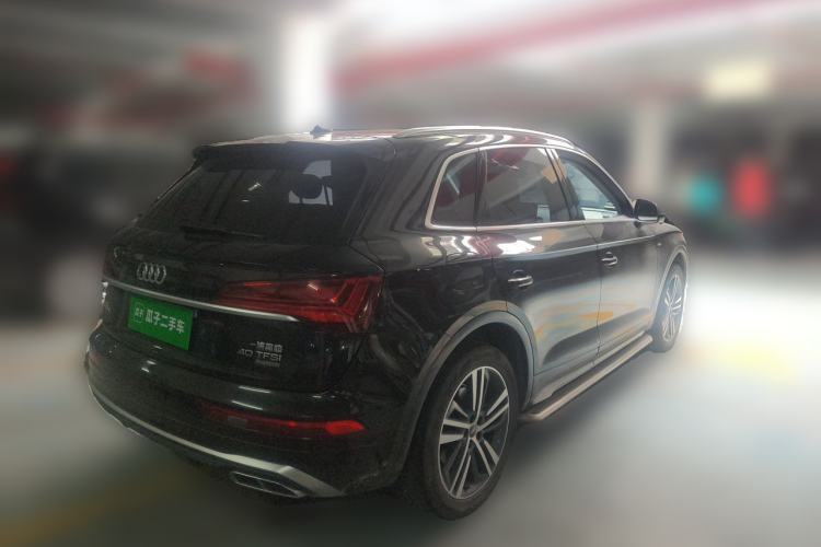 Used Audi Q5L 2022 40T Luxury Dynamic Model Rear Right 45 Deg
