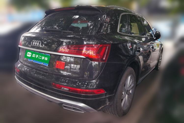 Used Audi Q5L 2022 40T Luxury Dynamic Model Rear Right 45 Deg