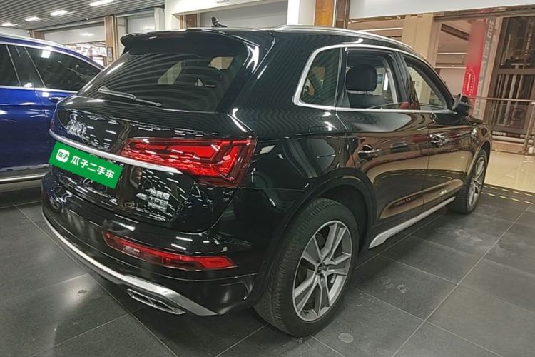 Used Audi Q5L 2022 45T Luxury Dynamic Model Rear Right 45 Deg