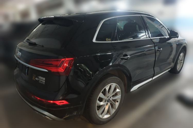 Used Audi Q5L 2022 40T Luxury Dynamic Model Rear Right 45 Deg