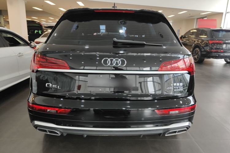Used Audi Q5L 2022 Updated 45T Luxury Dynamic Version Rear