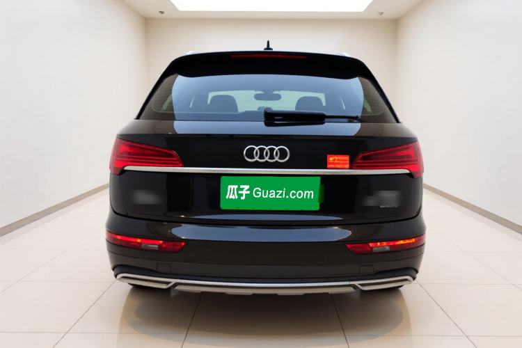 Used Audi Q5L 2022 40T Fashionable and Elegant Model Rear