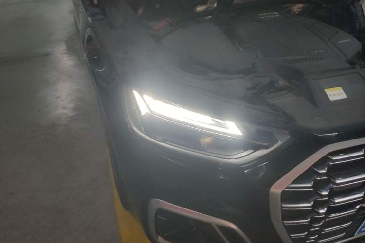 Used Audi Q5L 2022 40T Luxury Dynamic Model Right Front Headlight