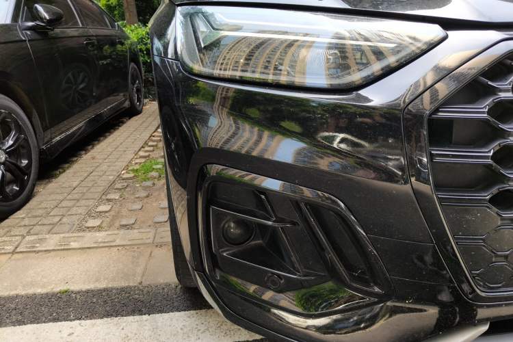 Used Audi Q5L 2022 Updated 40T Luxury Dynamic Edition Right Front Headlight