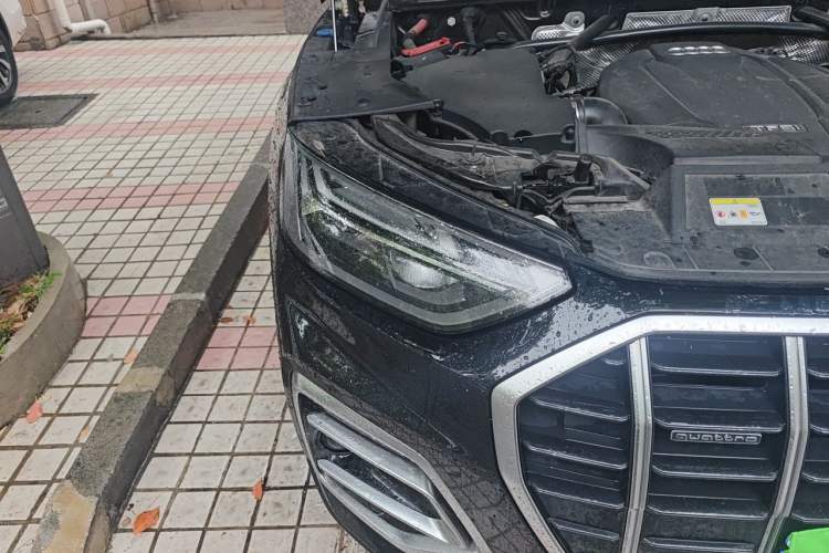 Used Audi Q5L 2022 40T Luxury Elegant Model Right Front Headlight