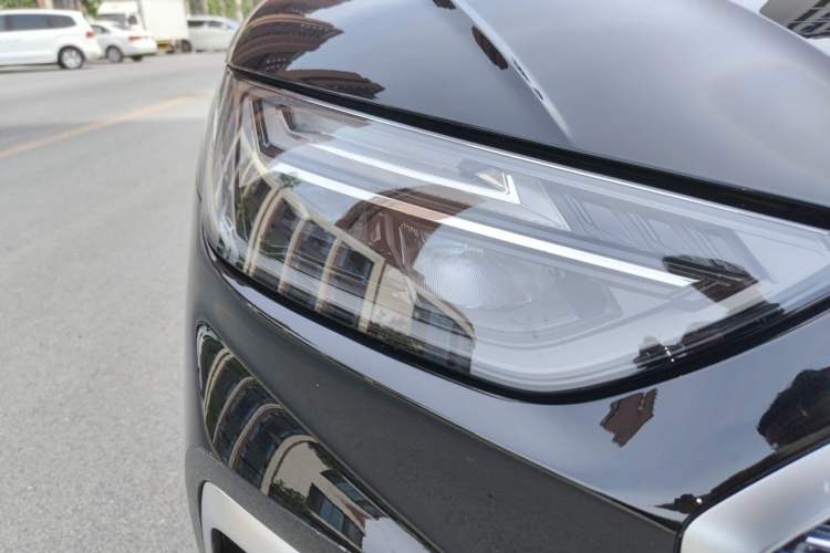 Used Audi Q5L 2022 Updated 45T Luxury Dynamic Version Right Front Headlight